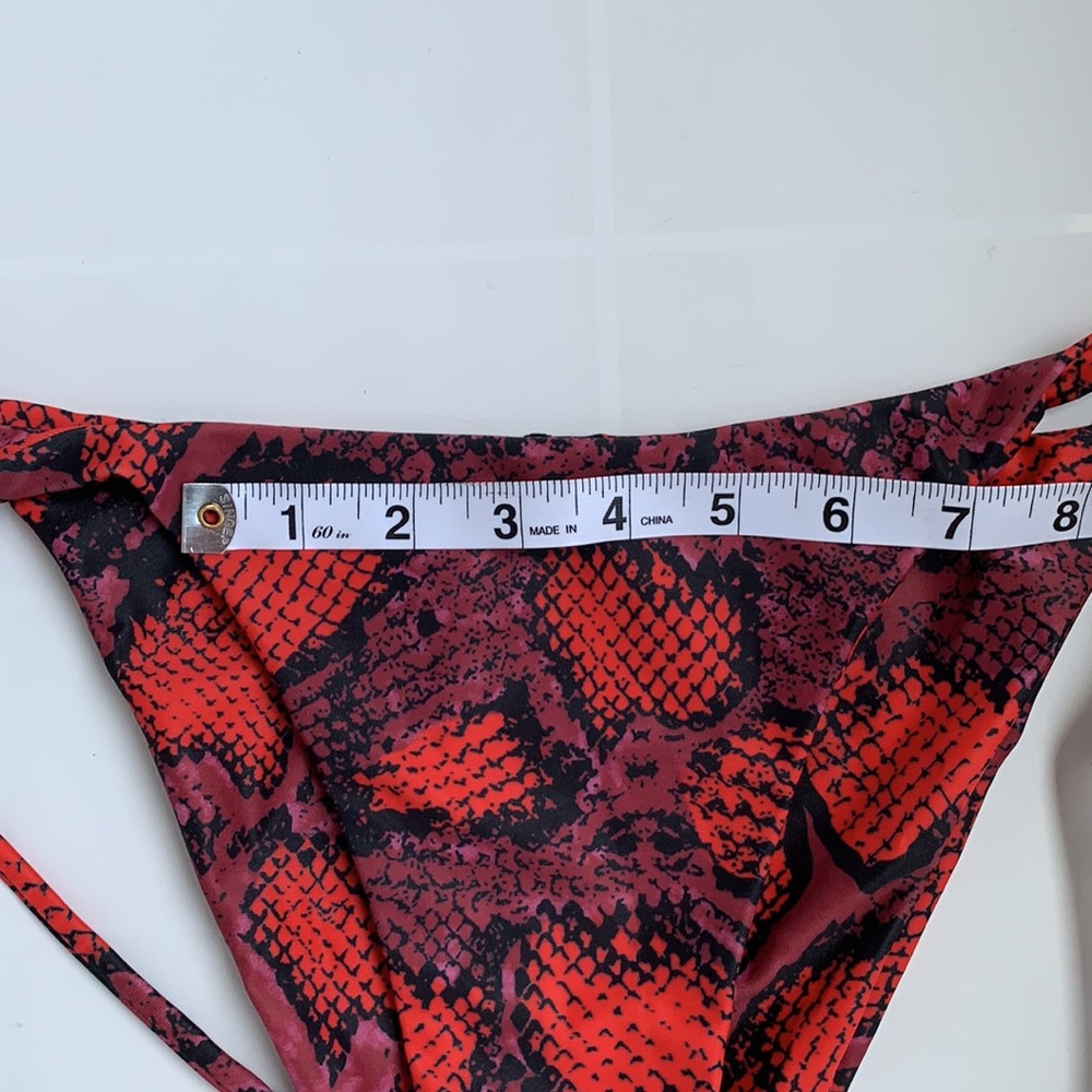 Snake Skin underwire bikini - Picture 8 of 10